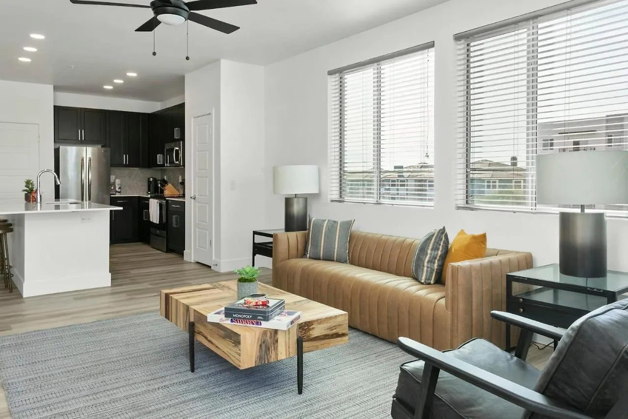 Premium One And Two Bedroom Apartments At Slate Scottsdale In Phoenix Arizona